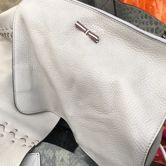 New HENRI BENDEL Gray Silver Studded Leather Puzzled Tote Bag w/ Makeup Case